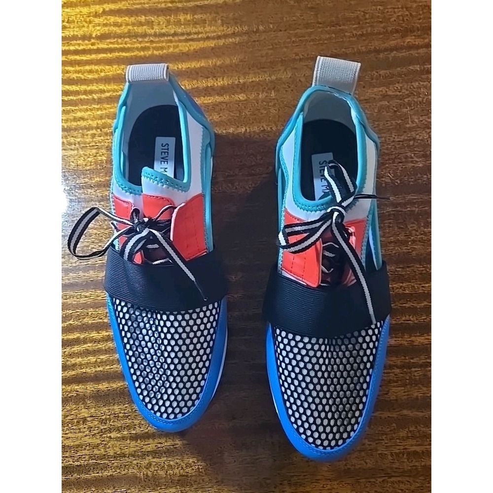 Steve Madden Arctic Multi Color Bright‎ Womens Cut Out Sneakers Sz 8